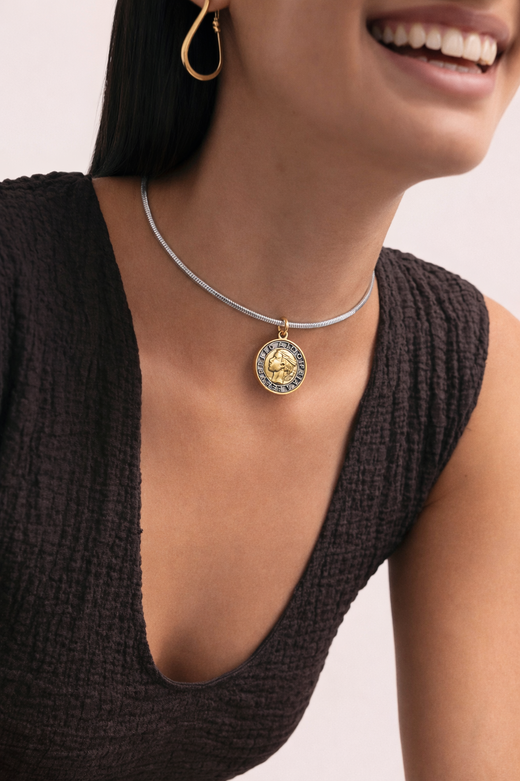 NOIREL CHOKER