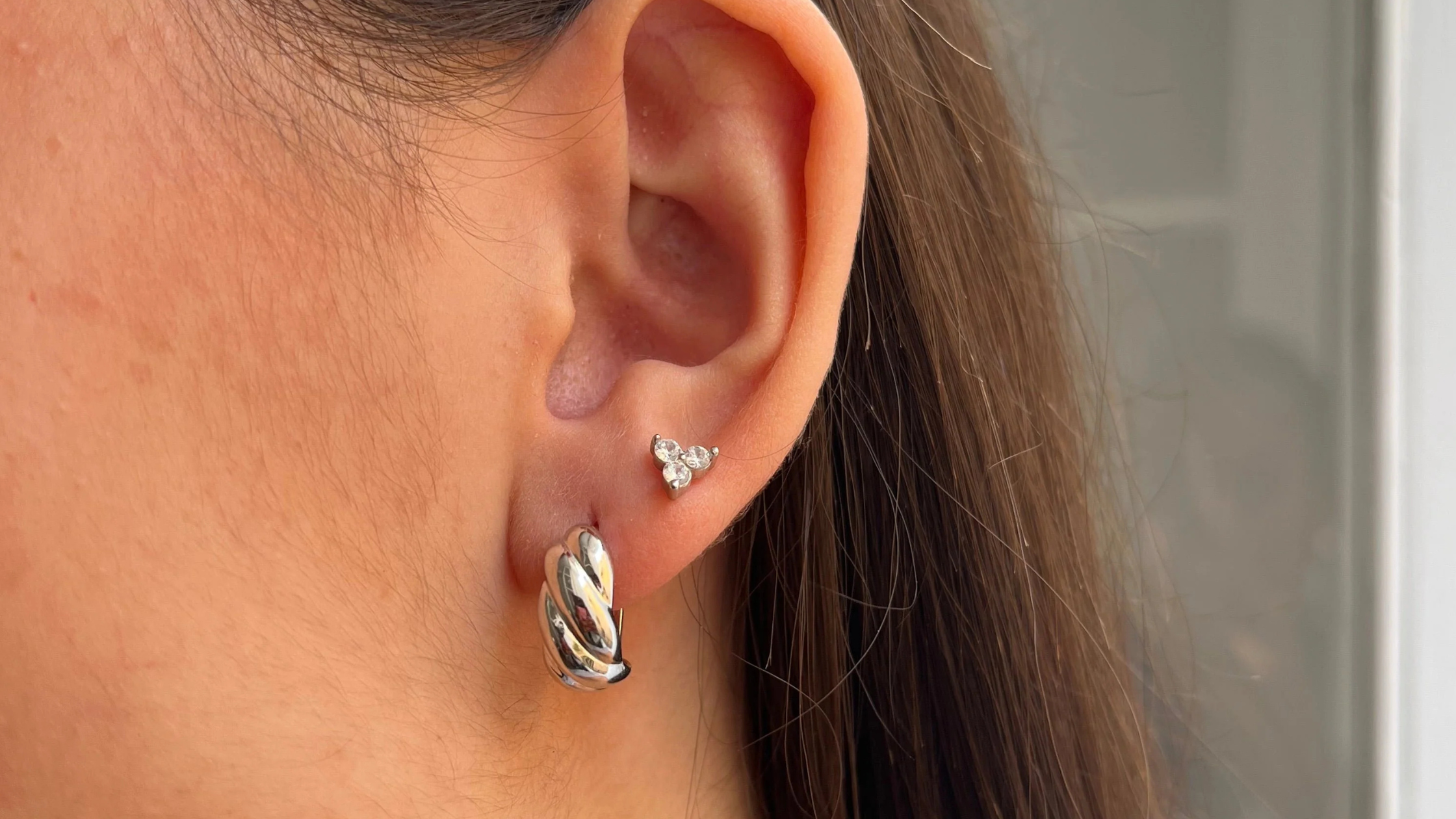 Guía para cuidar y mantener tus pendientes plata como nuevos
