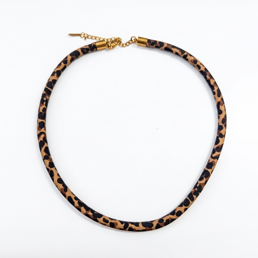 COLLAR PRINT ANIMAL