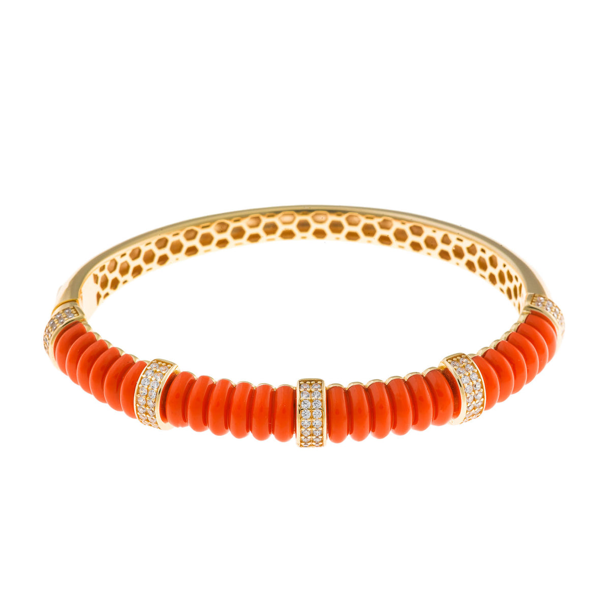 Brazalete Azure naranja con baño de oro, esmalte, resina estriada y circonitas - Alma de Plata