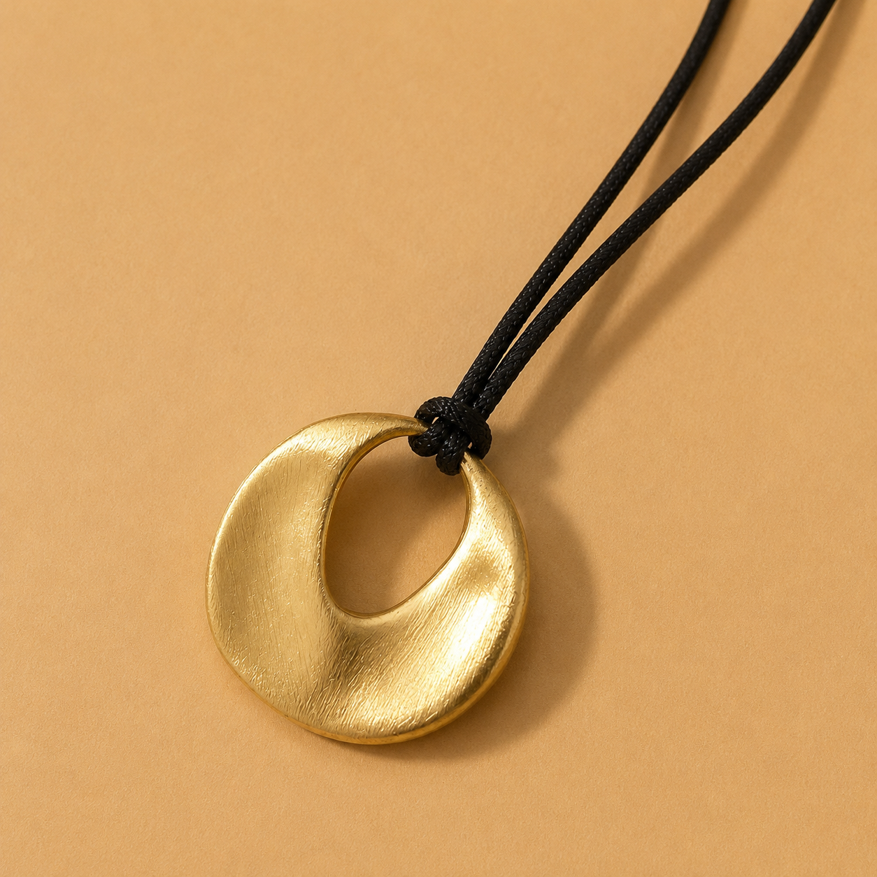 COLLAR LUNAIRE