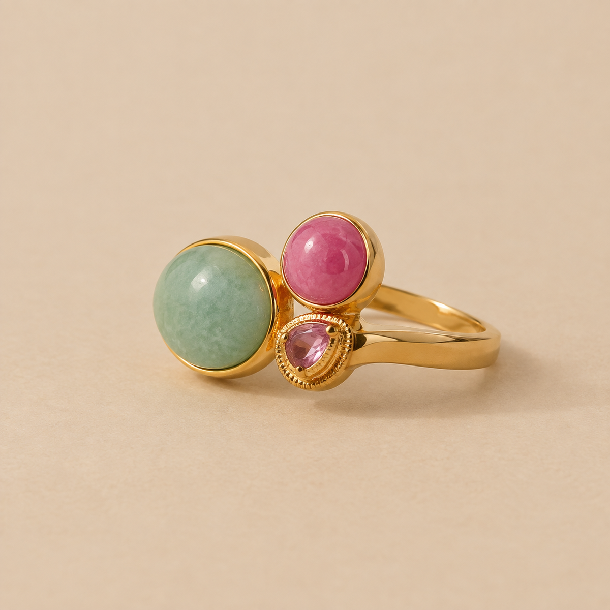 Anillo Mia de plata con baño de oro puesto - Alma de Plata