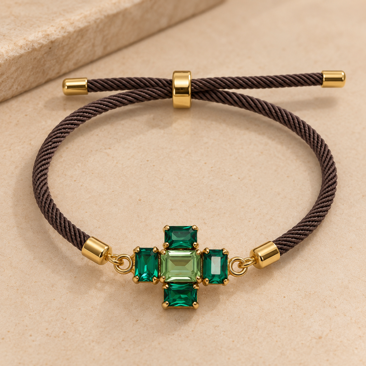 Pulsera de cuerda ajustable Esenza con detalles dorados