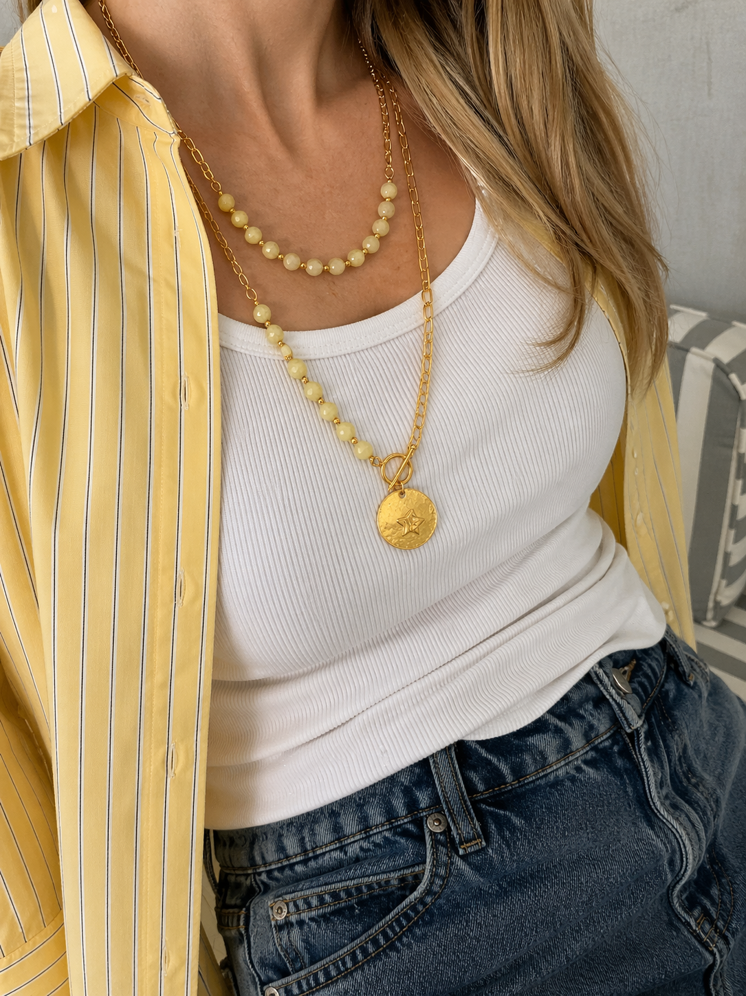 COLLAR LIARY