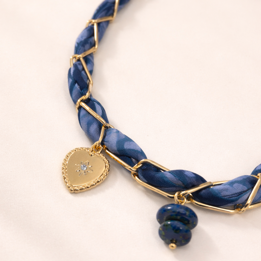 COLLAR BOHEMIA