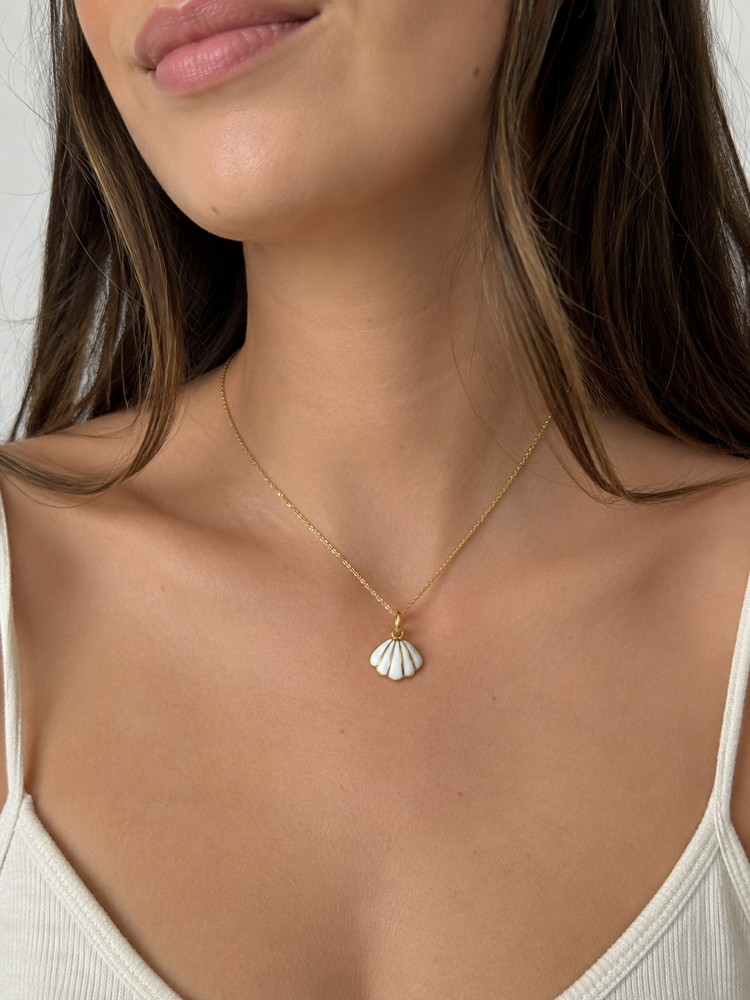 SHELL CHARM