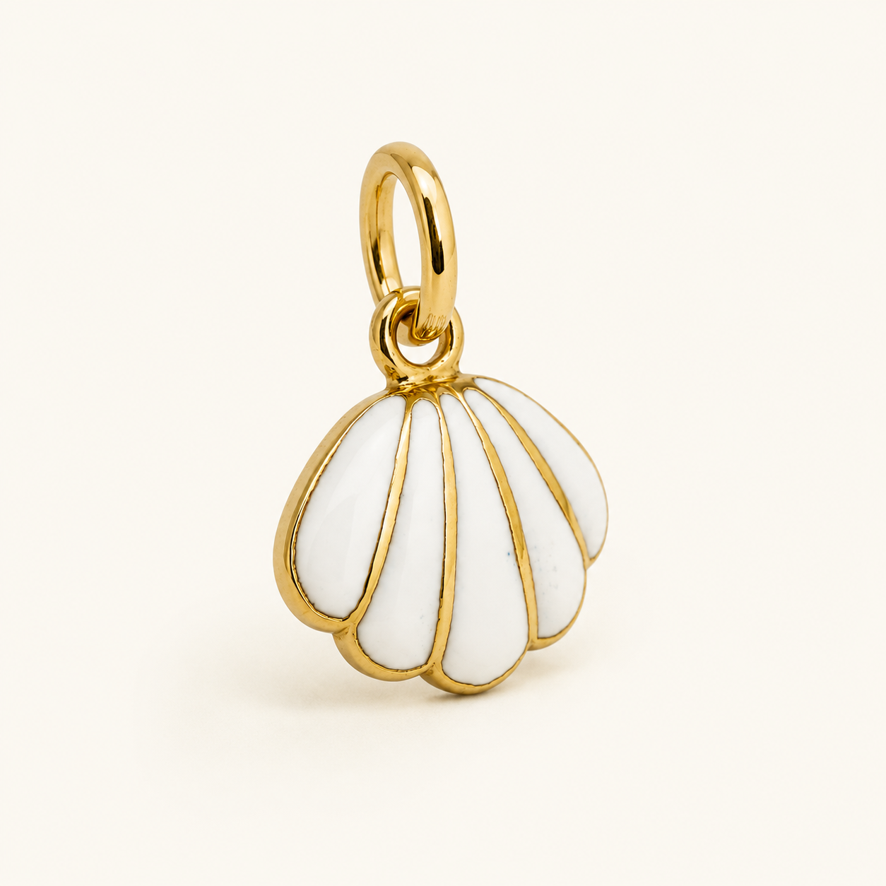 SHELL CHARM