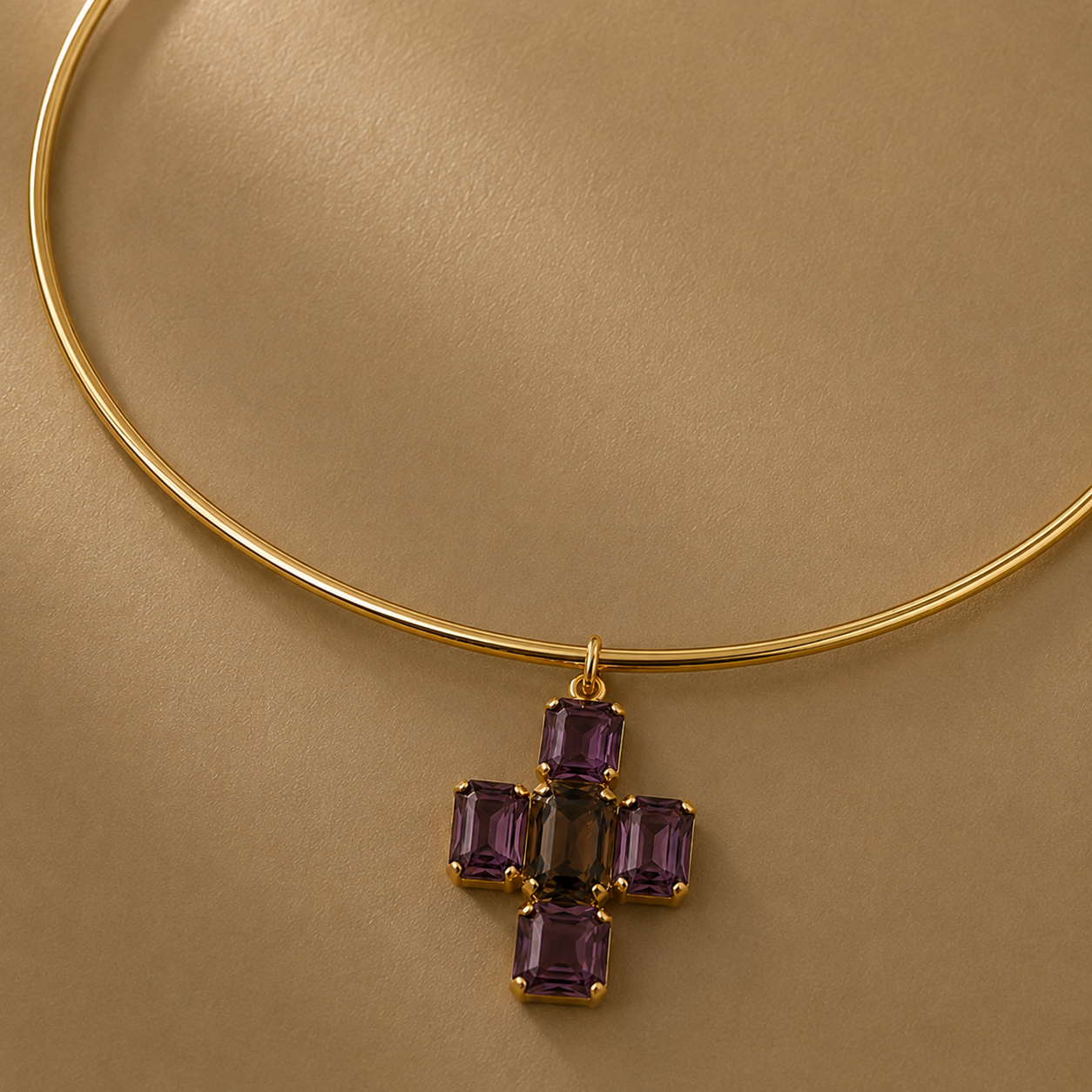 CHOCKER ESENZA
