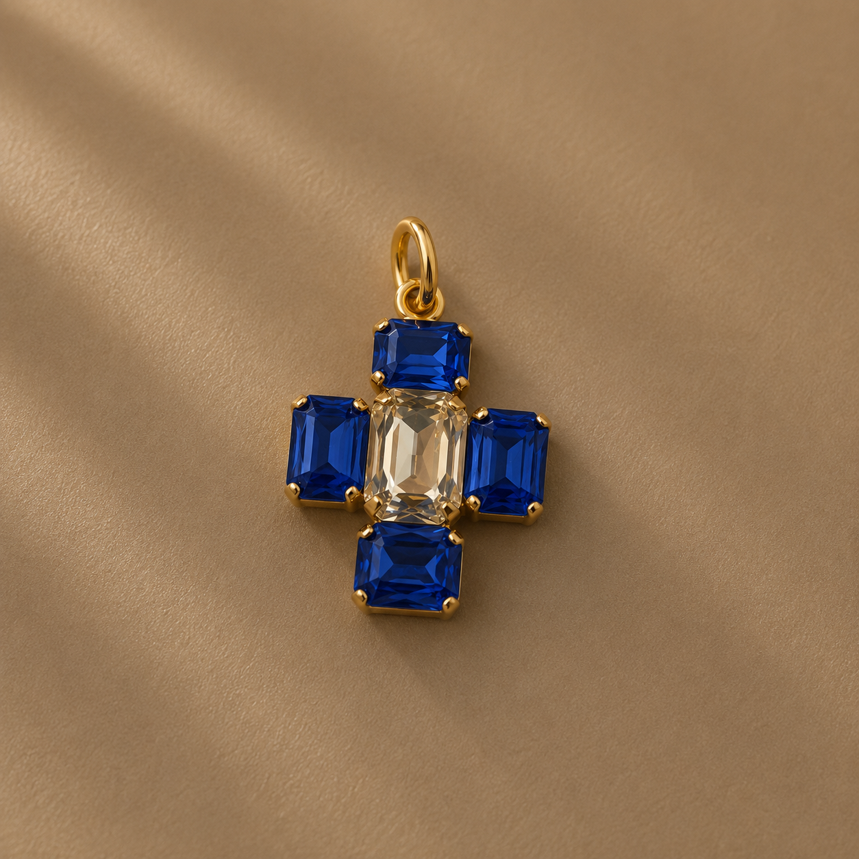 CHARM CRUZ ESENZA MINI