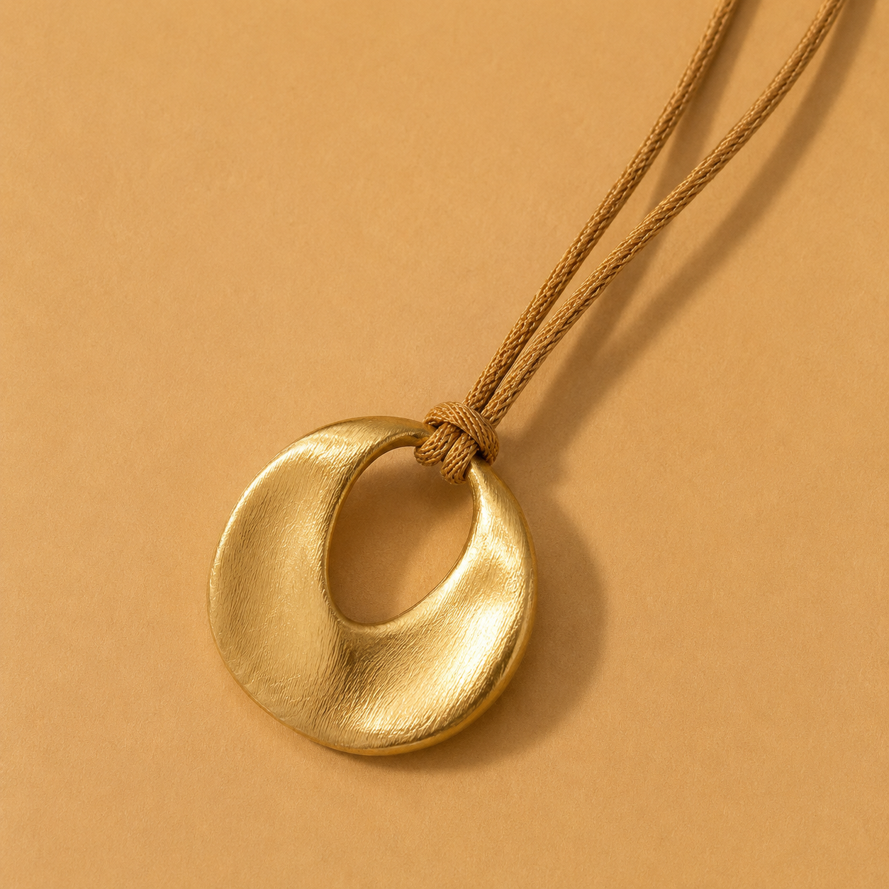 COLLAR LUNAIRE